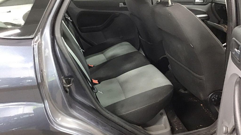 Used Ford Focus 2010 for sale - 77852713: Photo 8