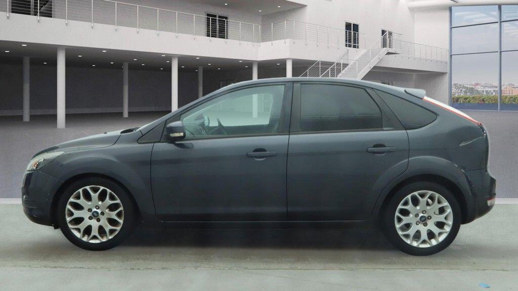 Used Ford Focus 2009 for sale - 77632914: Photo 4
