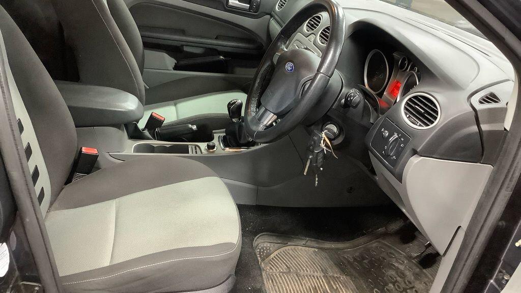 Used Ford Focus 2009 for sale - 77632914: Photo 9