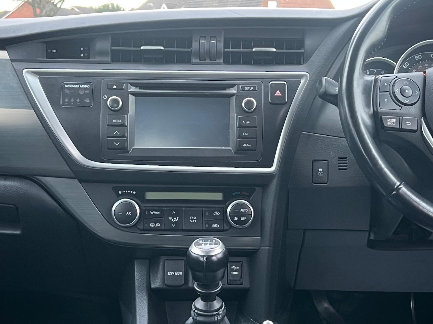 Used Toyota Auris 2015 for sale - 77315016: Photo 25