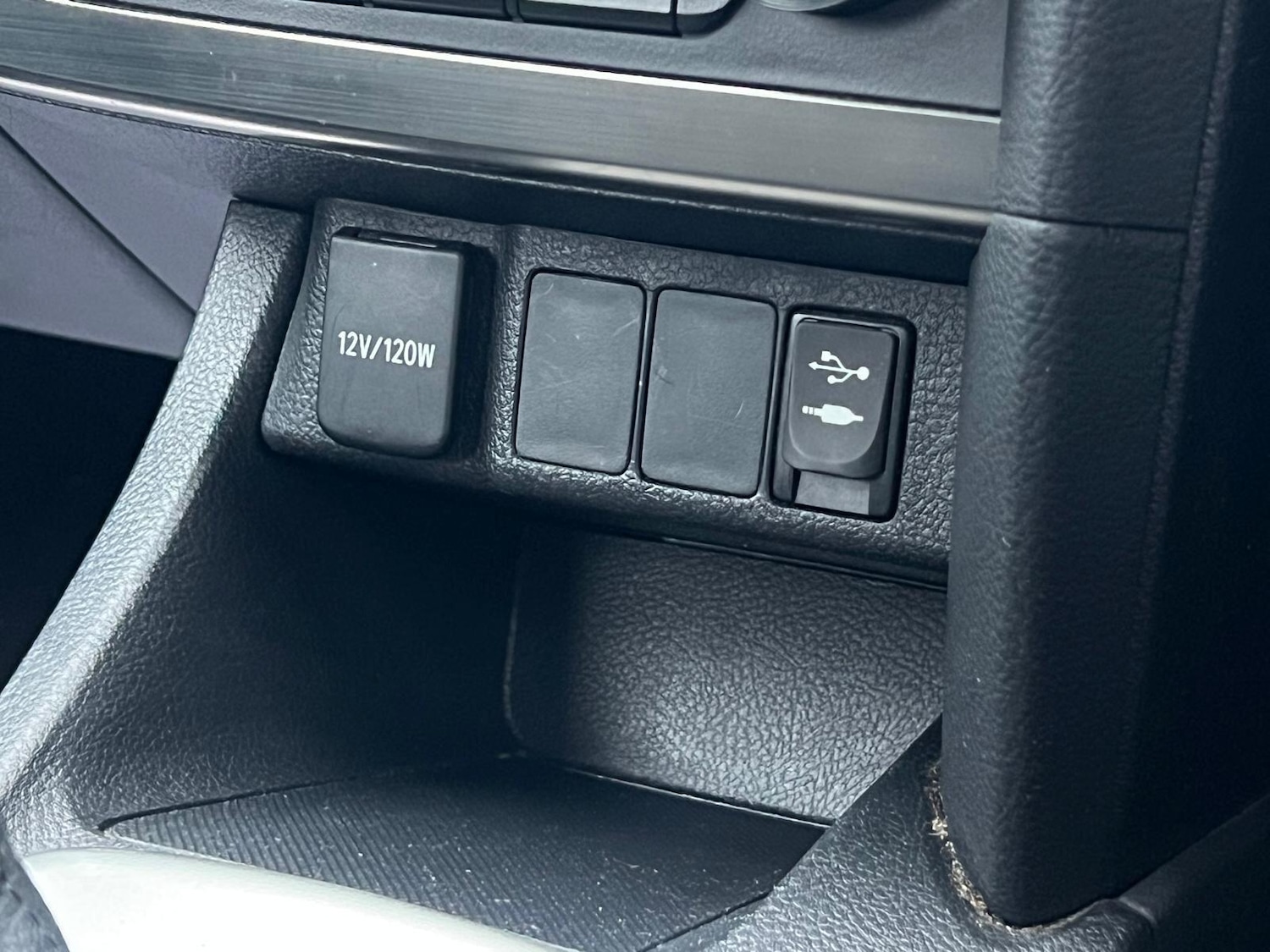 Used Toyota Auris 2015 for sale - 77315016: Photo 33