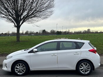 Used Toyota Auris 2015 for sale - 77315016: Photo
