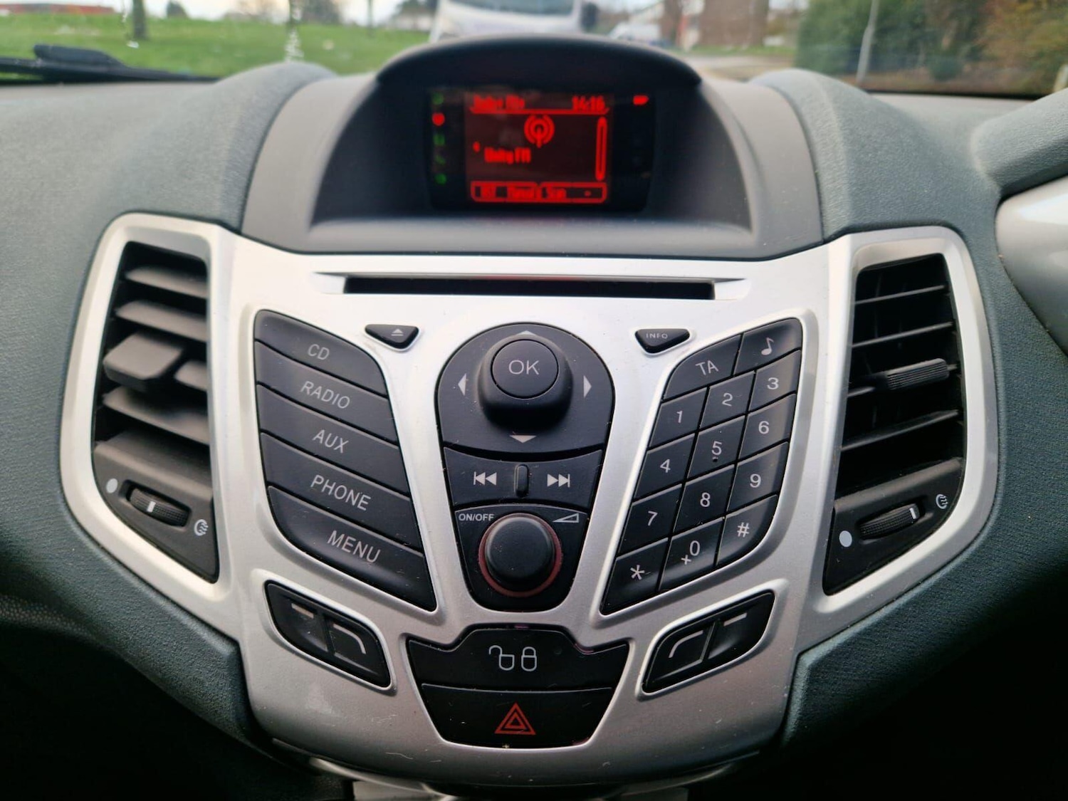 Used Ford Fiesta 2009 for sale - 77304976: Photo 24