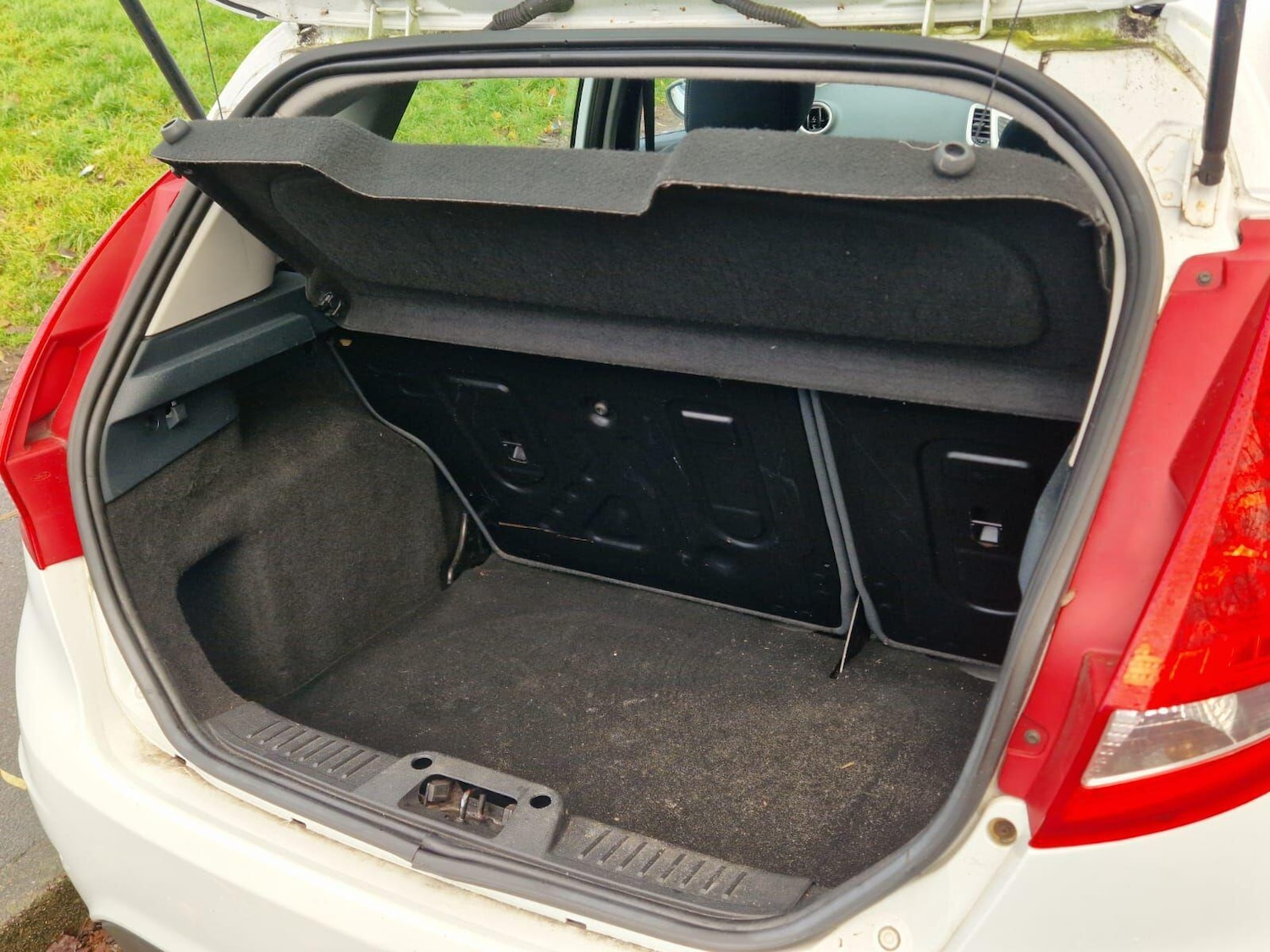 Used Ford Fiesta 2009 for sale - 77304976: Photo 33