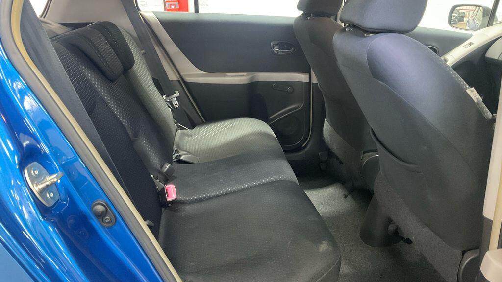 Used Toyota Yaris 2010 for sale - 77646055: Photo 10