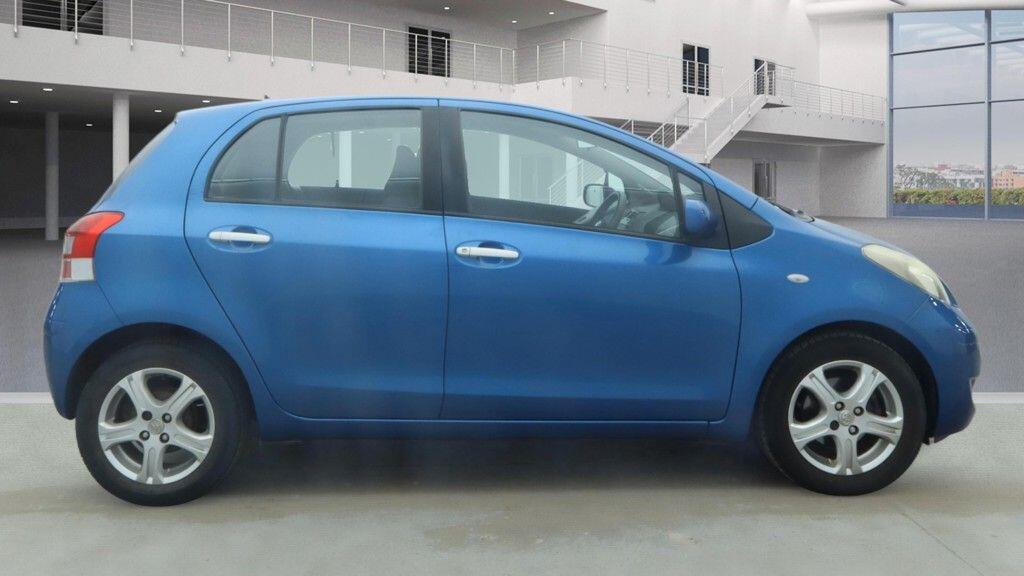 Used Toyota Yaris 2010 for sale - 77646055: Photo 5