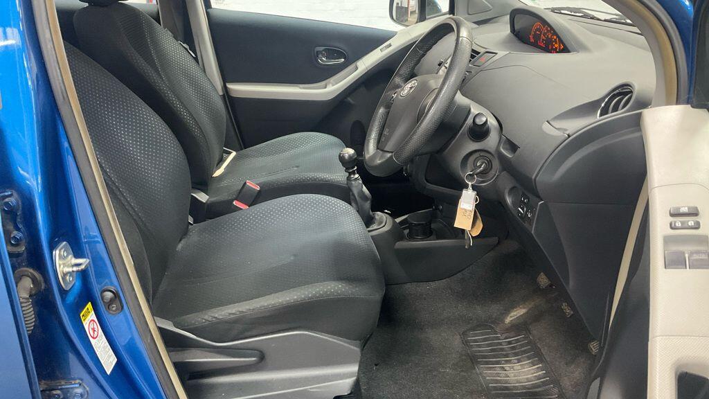 Used Toyota Yaris 2010 for sale - 77646055: Photo 9