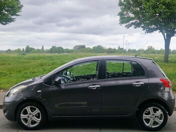 Used Toyota Yaris 2010 for sale - 78636747: Photo