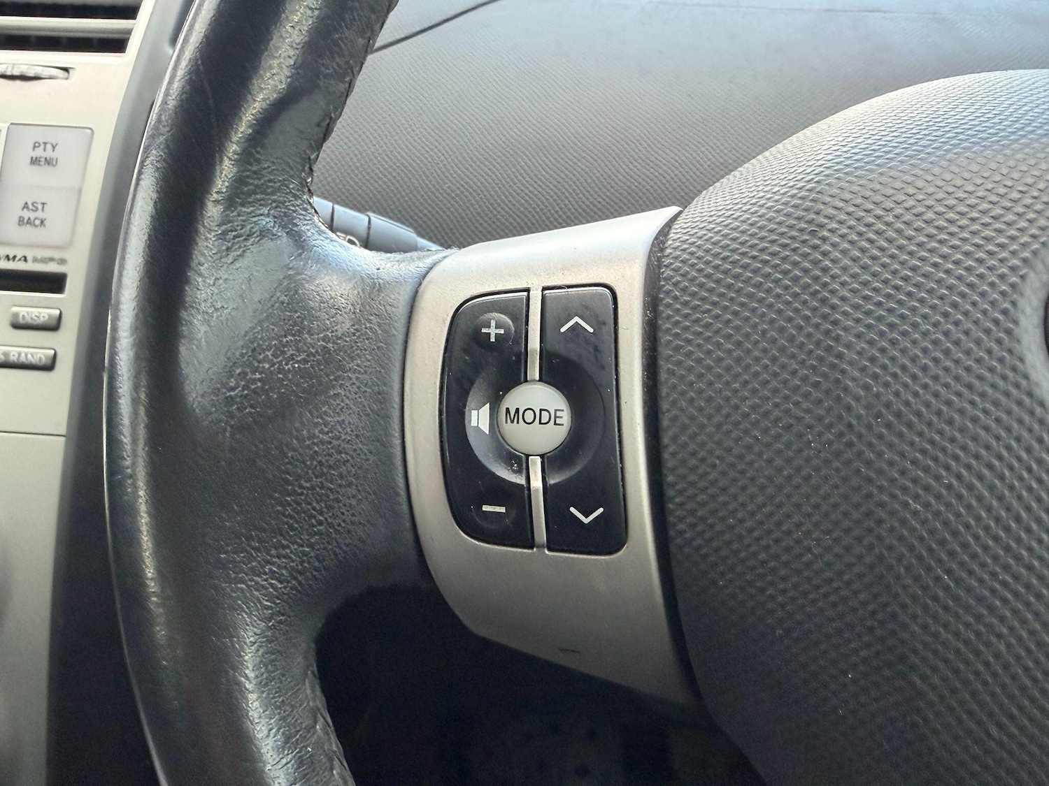 Used Toyota Yaris 2007 for sale - 77625481: Photo 27