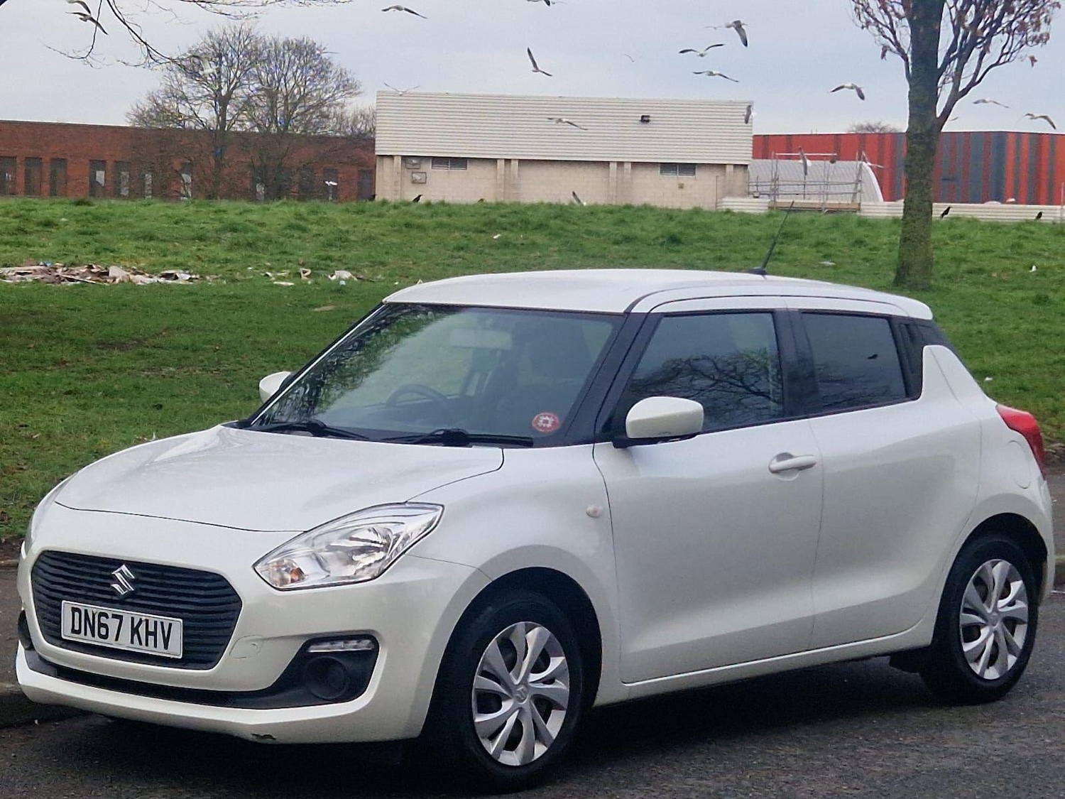 Used Suzuki Swift 2017 for sale - 77203864: Photo 2