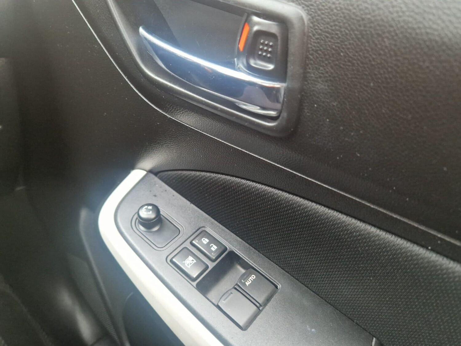 Used Suzuki Swift 2017 for sale - 77203864: Photo 28