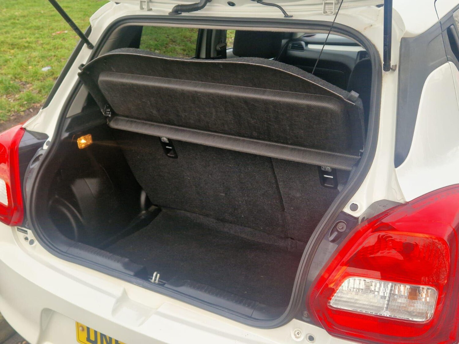 Used Suzuki Swift 2017 for sale - 77203864: Photo 30