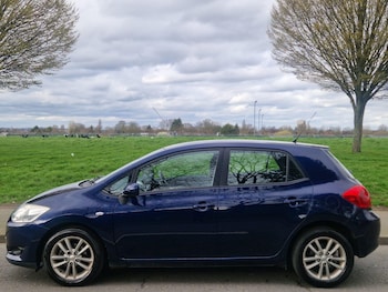 Used Toyota Auris 2009 for sale - 77823923: Photo