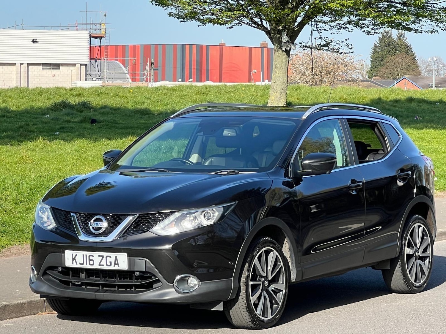 Used Nissan Qashqai 2016 for sale - 78215758: Photo 2