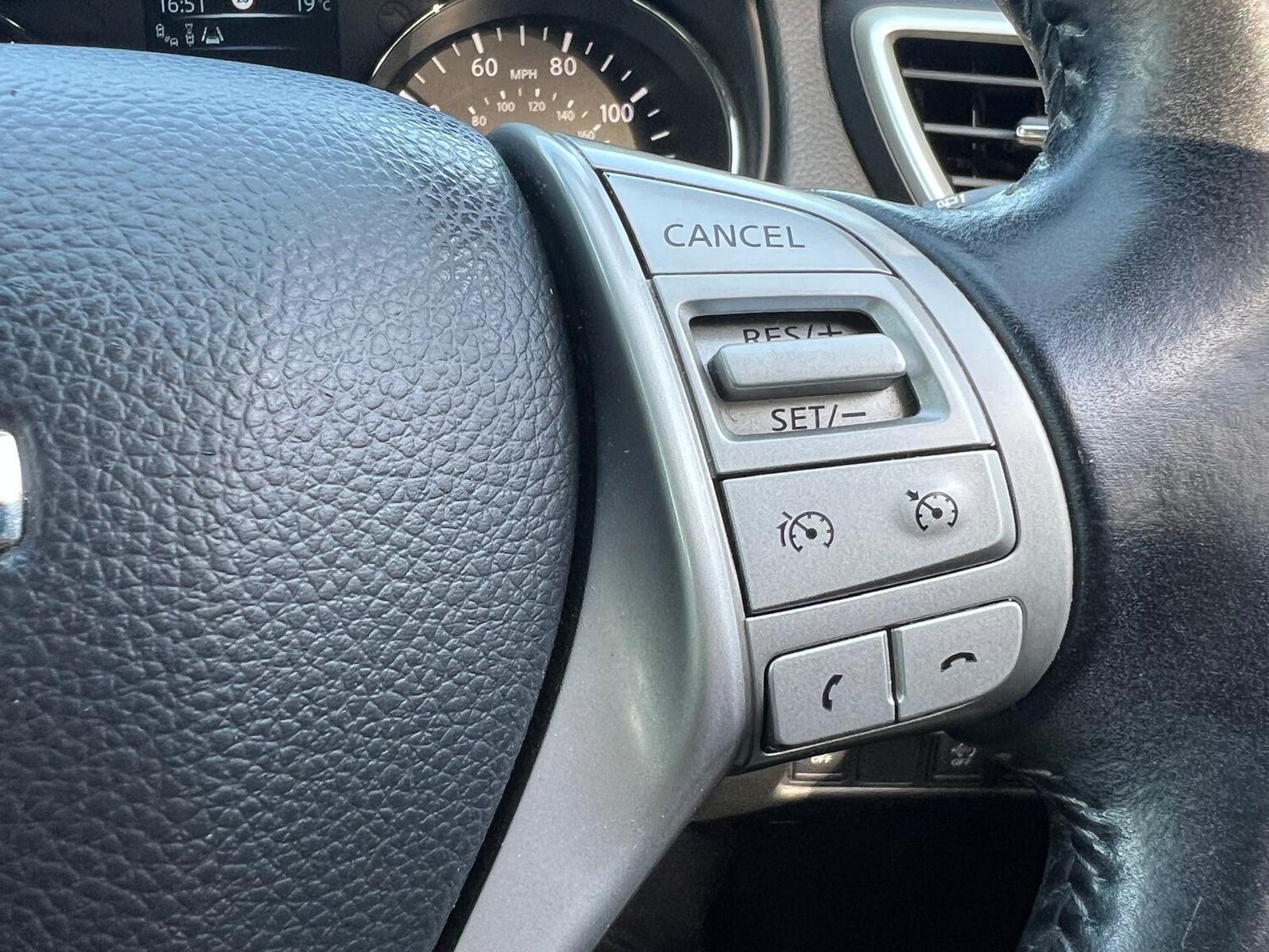 Used Nissan Qashqai 2016 for sale - 78215758: Photo 25