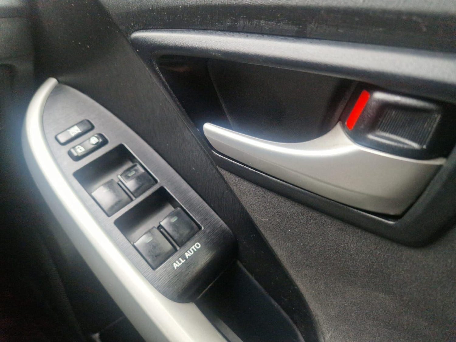 Used Toyota Prius 2014 for sale - 77202496: Photo 20