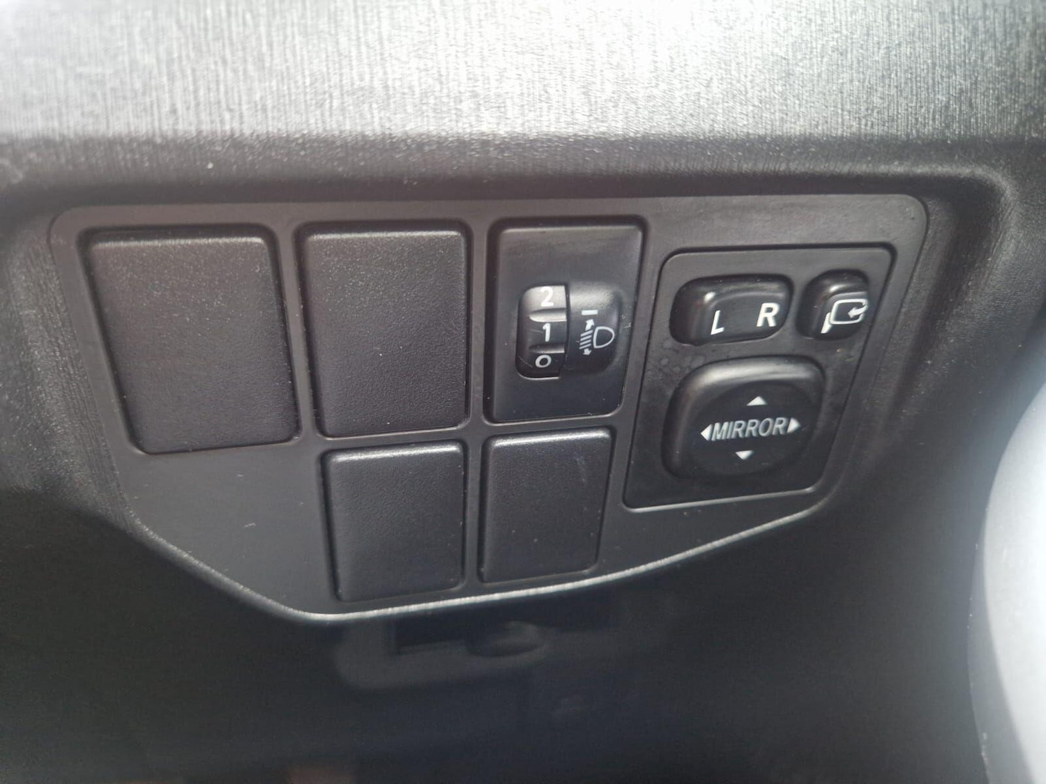 Used Toyota Prius 2014 for sale - 77202496: Photo 27