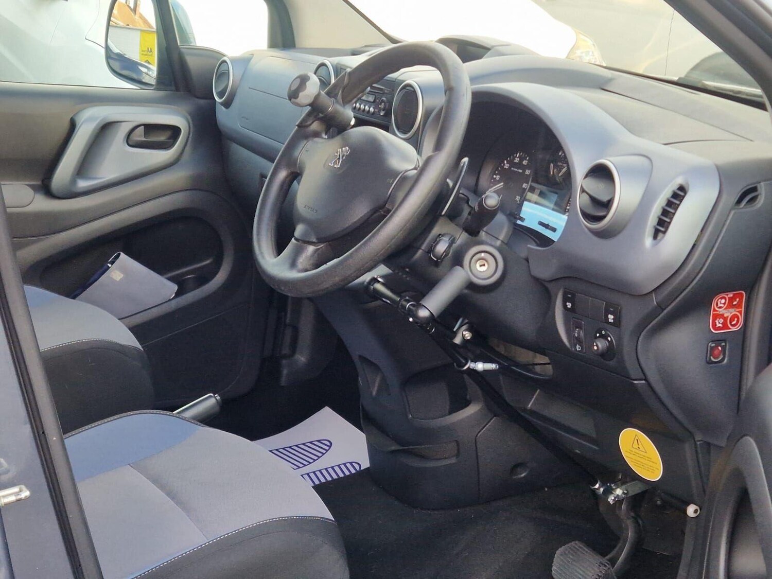 Used Peugeot Partner Tepee 2013 for sale - 77203669: Photo 18