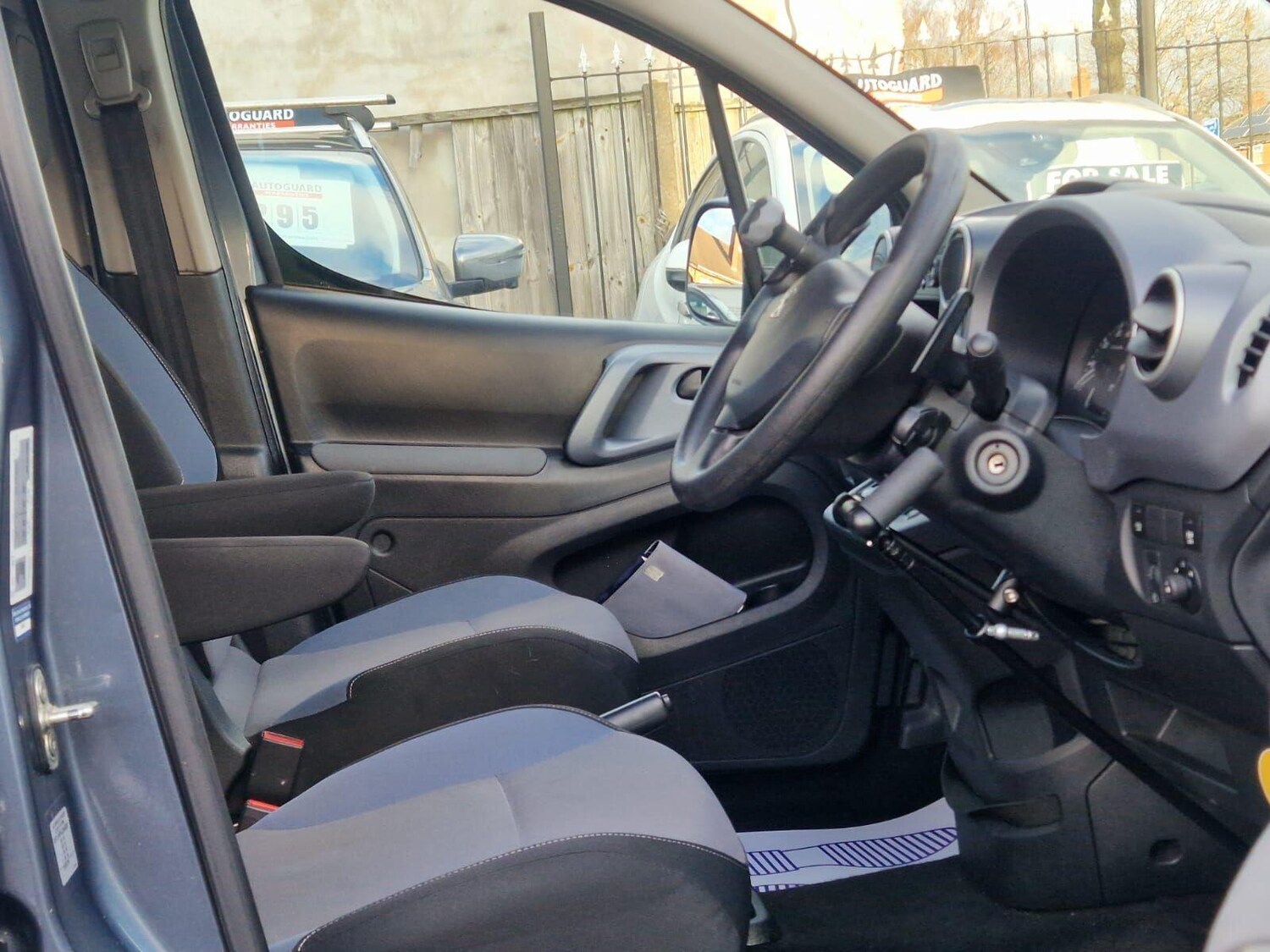 Used Peugeot Partner Tepee 2013 for sale - 77203669: Photo 21