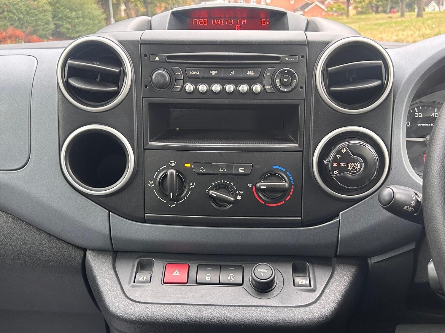 Used Peugeot Partner Tepee 2013 for sale - 77203669: Photo 28