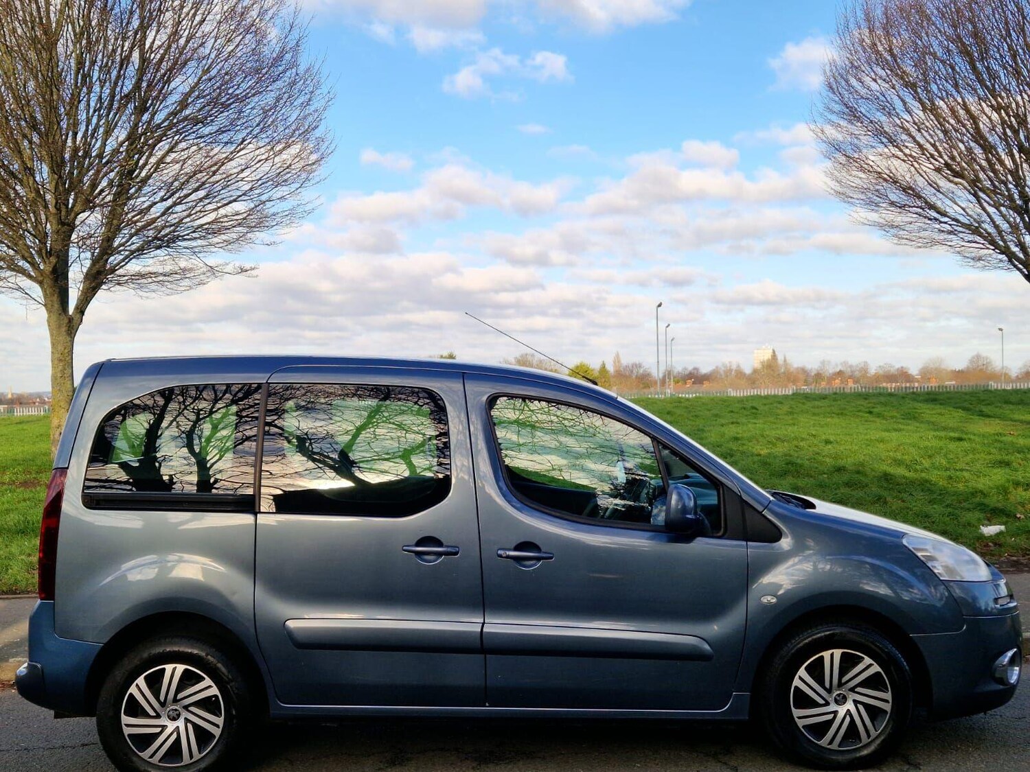 Used Peugeot Partner Tepee 2013 for sale - 77203669: Photo 6