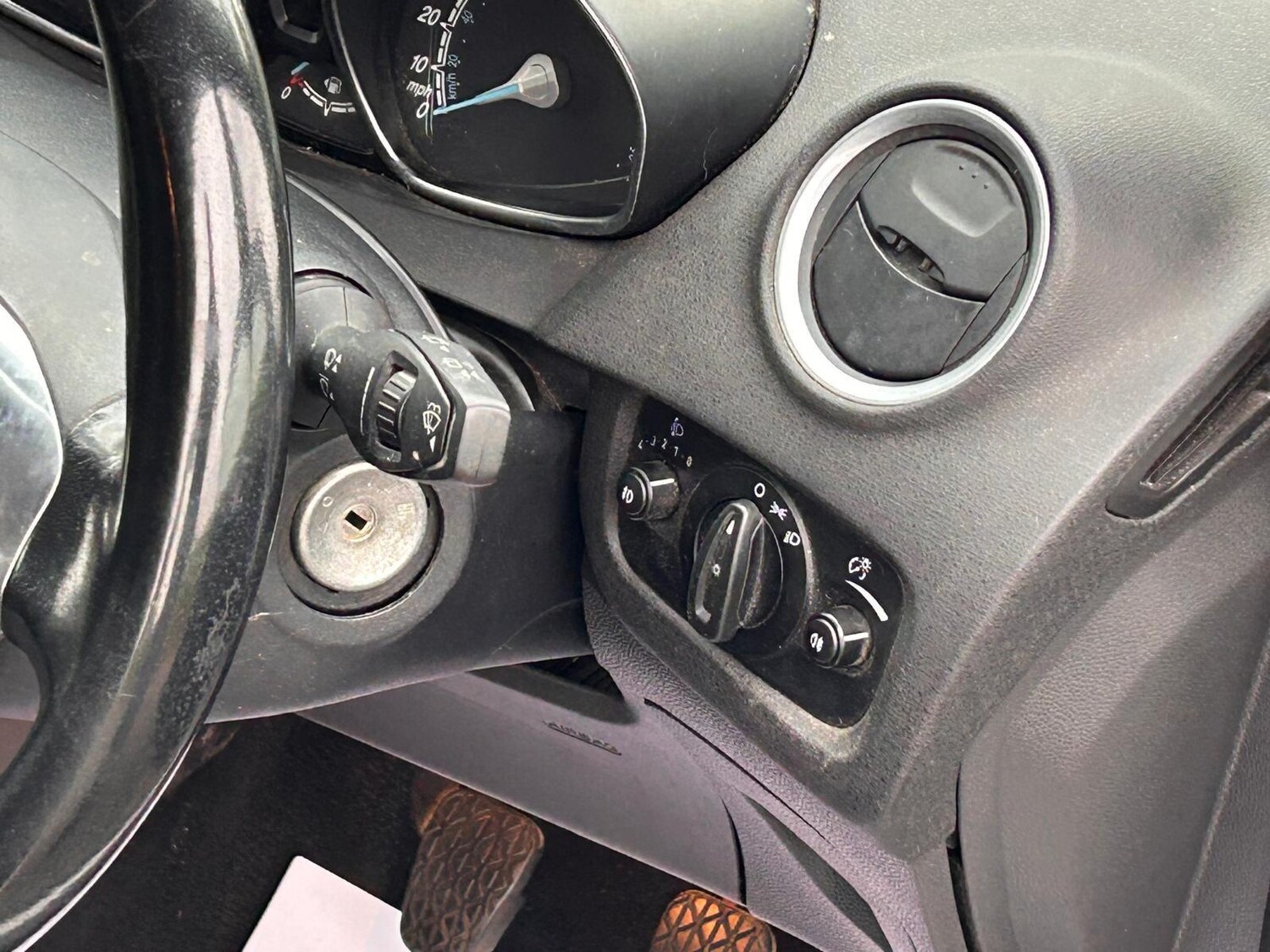 Used Ford Fiesta 2017 for sale - 77202863: Photo 30