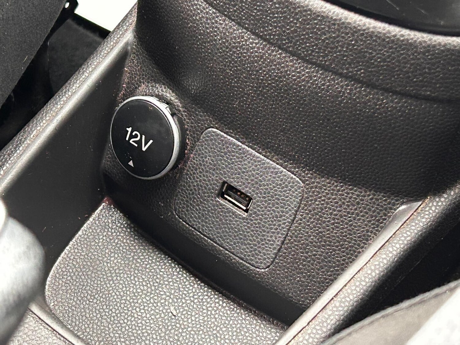 Used Ford Fiesta 2017 for sale - 77202863: Photo 31