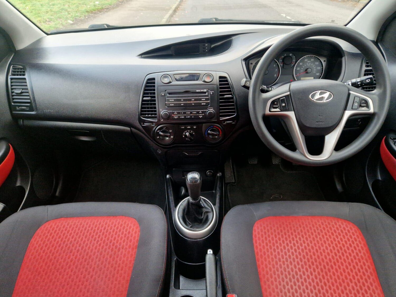 Used Hyundai i20 2009 for sale - 77202925: Photo 11