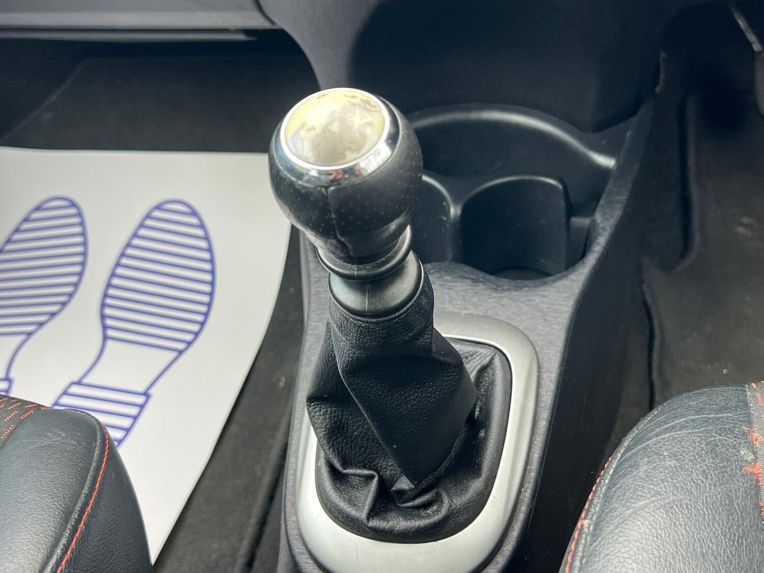 Used Toyota Yaris 2013 for sale - 78215739: Photo 32