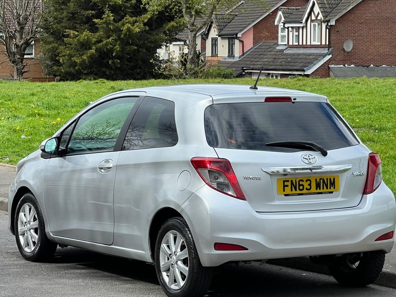 Used Toyota Yaris 2013 for sale - 78215739: Photo 8