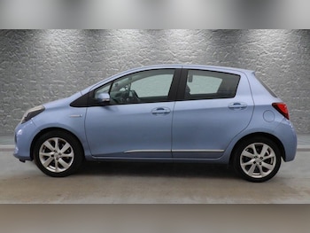 Used Toyota Yaris 2015 for sale - 78384639: Photo