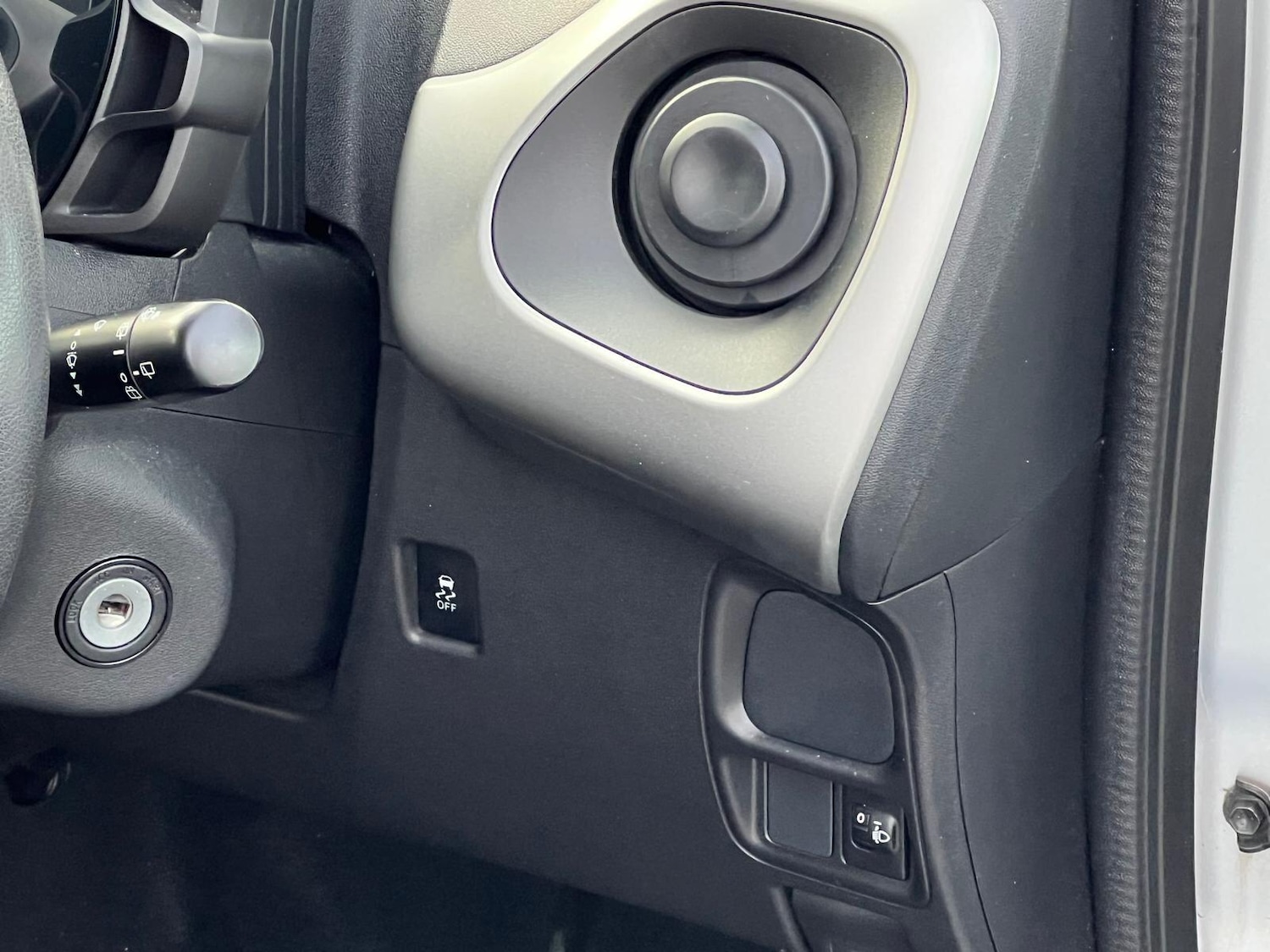 Used Peugeot 108 2015 for sale - 77202812: Photo 20