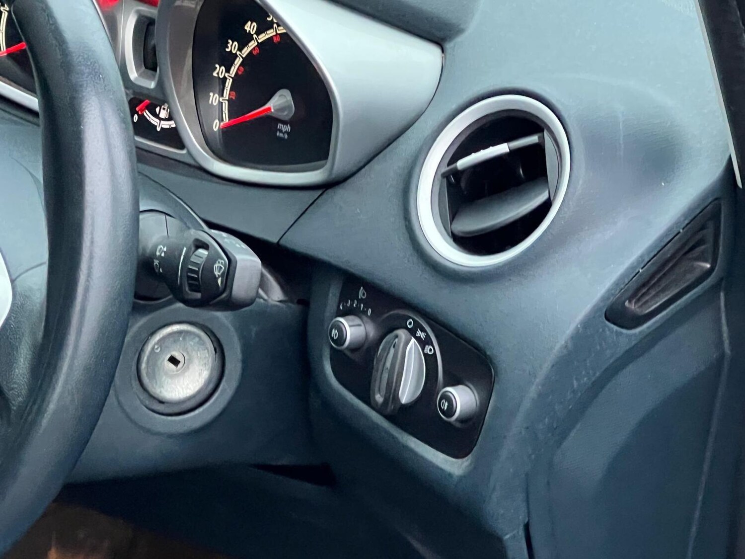 Used Ford Fiesta 2012 for sale - 78215757: Photo 31