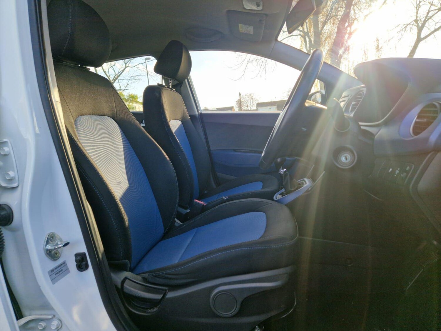 Used Hyundai i10 2015 for sale - 77202597: Photo 15