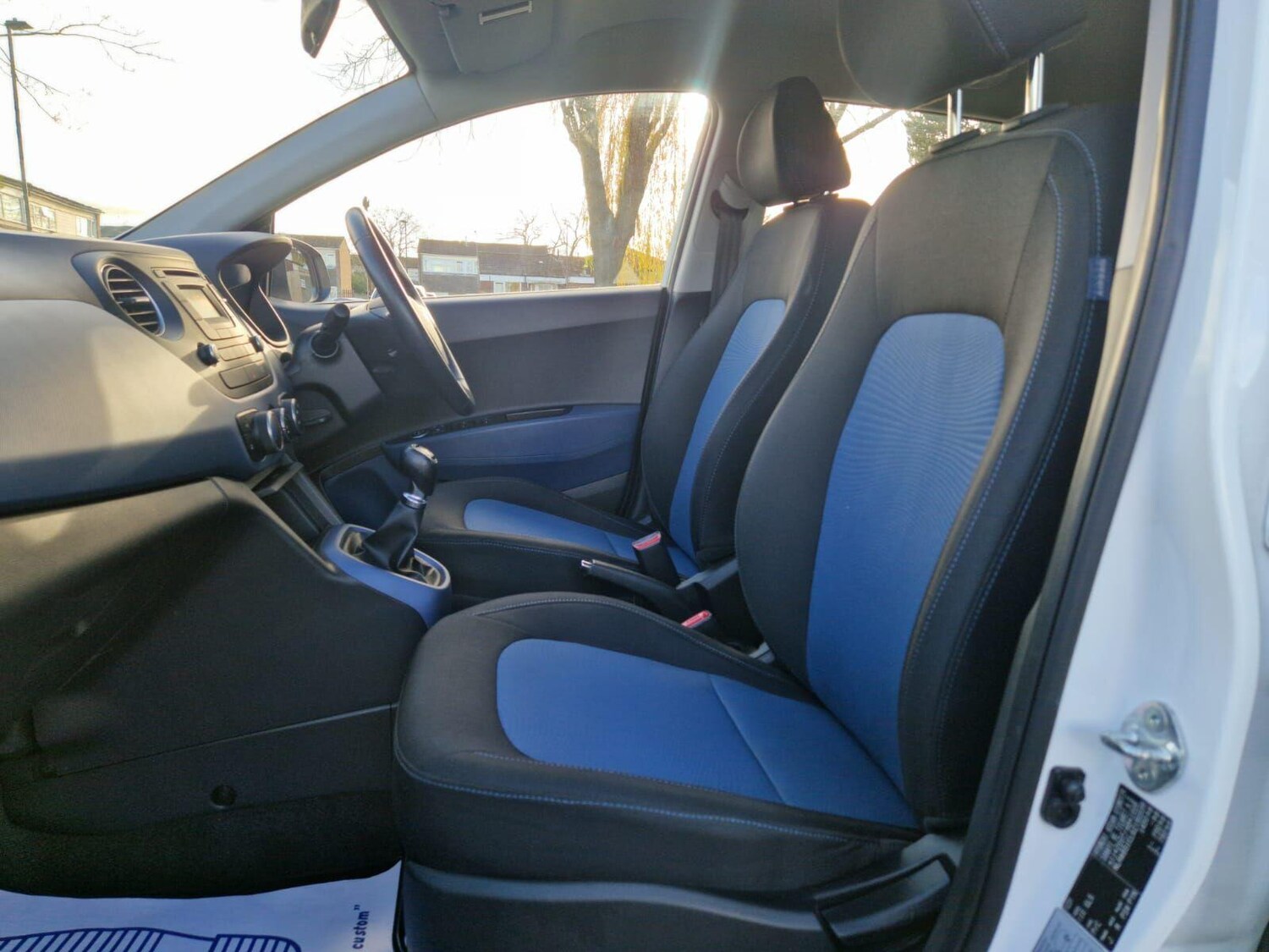 Used Hyundai i10 2015 for sale - 77202597: Photo 16