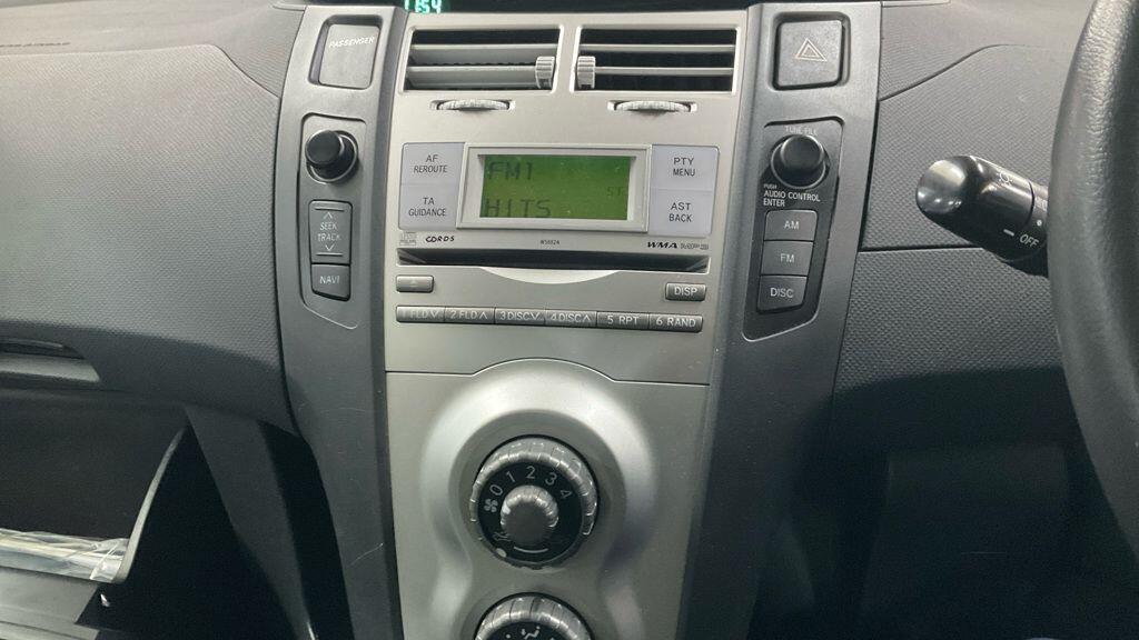 Used Toyota Yaris for sale - 77537649: Photo 12