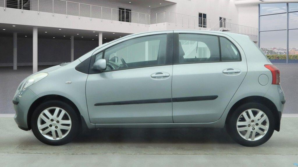 Used Toyota Yaris for sale - 77537649: Photo 4