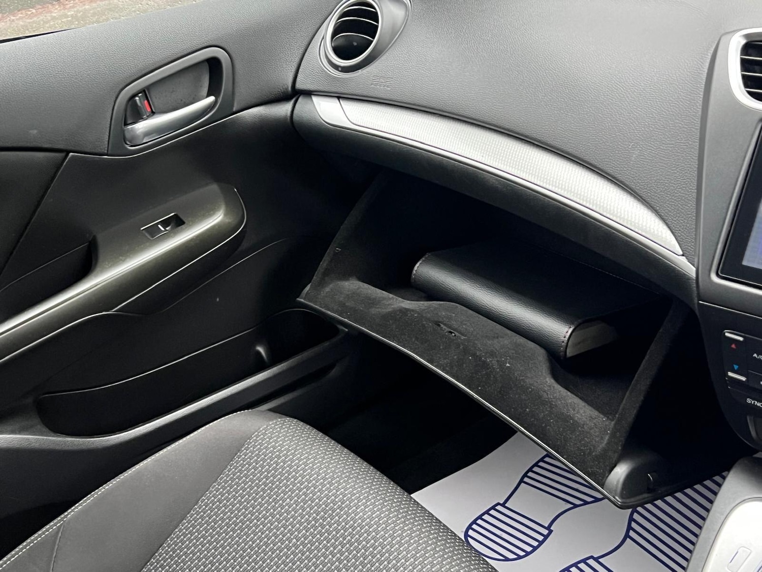 Used Honda Civic 2016 for sale - 77645951: Photo 41