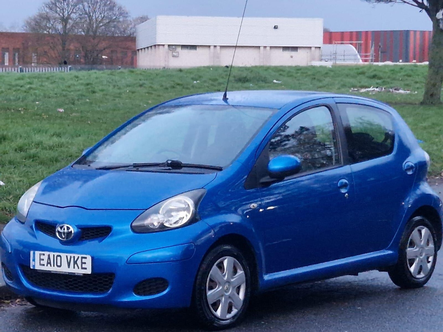 Used Toyota AYGO 2010 for sale - 77215080: Photo 2