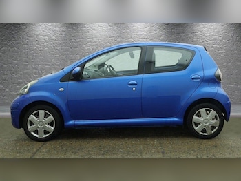 Used Toyota AYGO 2010 for sale - 78809648: Photo