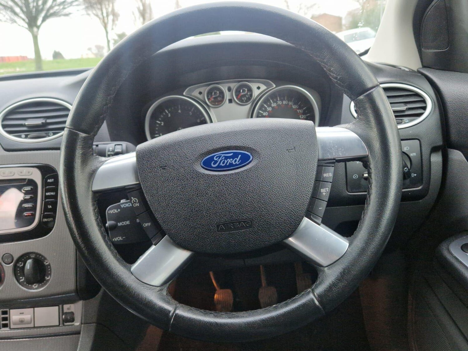 Used Ford Focus 2011 for sale - 77202845: Photo 21