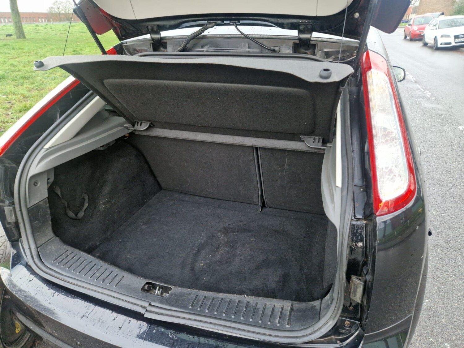 Used Ford Focus 2011 for sale - 77202845: Photo 36