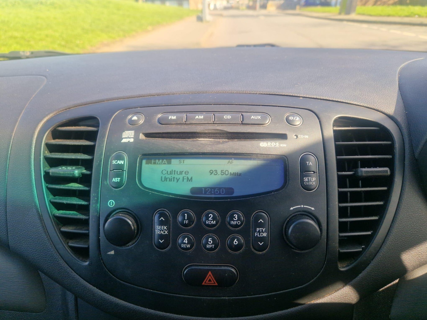 Used Hyundai i10 2012 for sale - 78215761: Photo 22