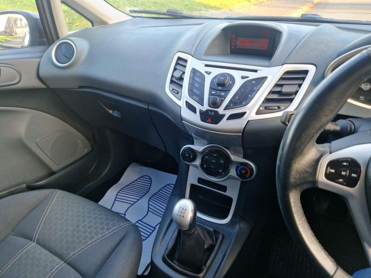 Used Ford Fiesta 2010 for sale - 77202533: Photo 19