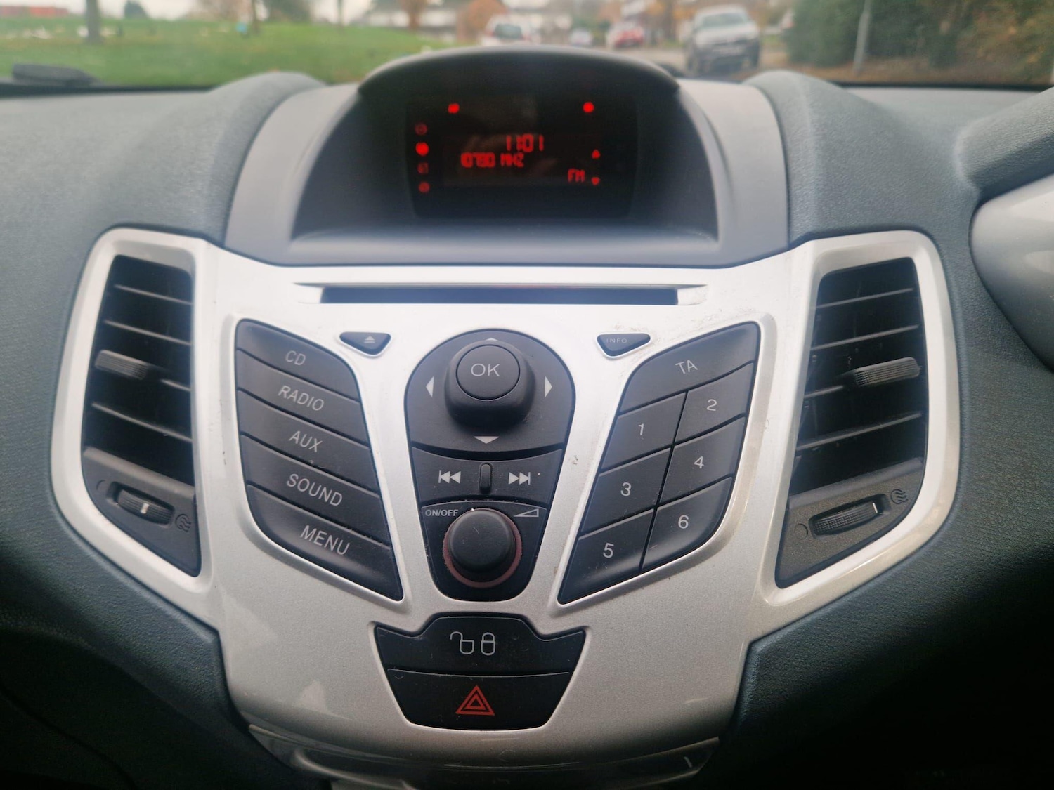 Used Ford Fiesta 2011 for sale - 77230523: Photo 26