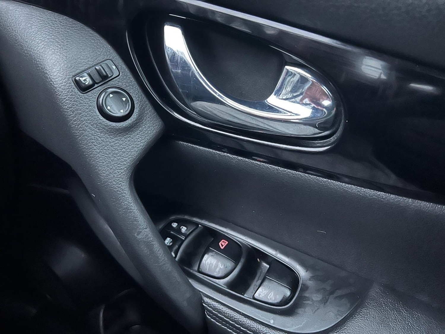 Used Nissan Qashqai 2017 for sale - 77305466: Photo 30