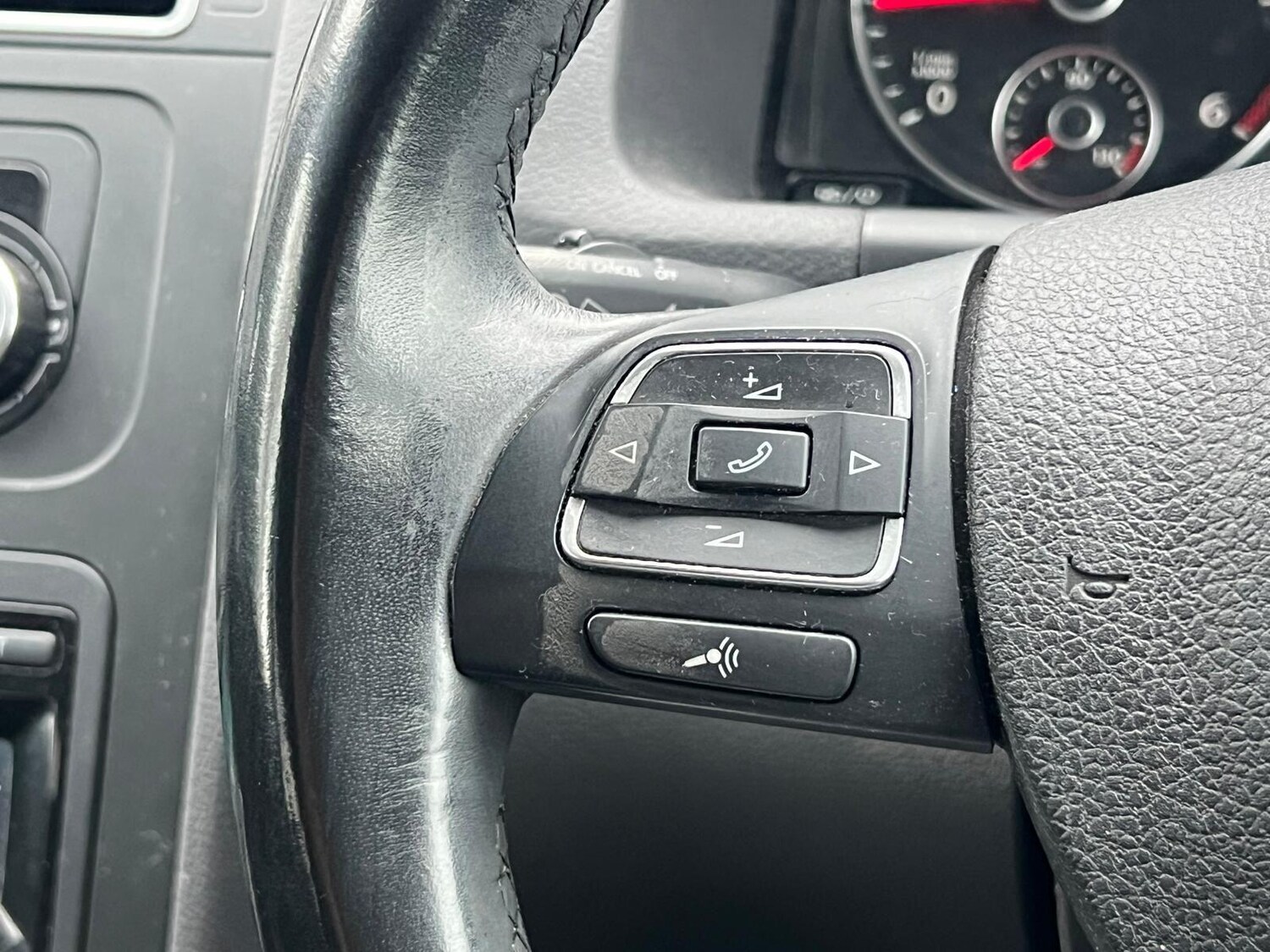 Used Volkswagen Touran 2014 for sale - 77425135: Photo 37