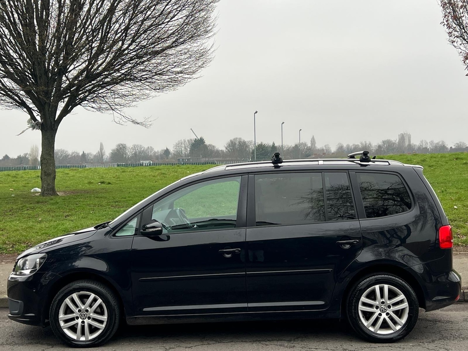 Used Volkswagen Touran 2014 for sale - 77425135: Photo 4