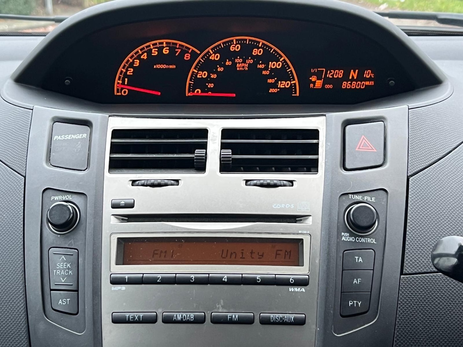 Used Toyota Yaris 2010 for sale - 77305387: Photo 28