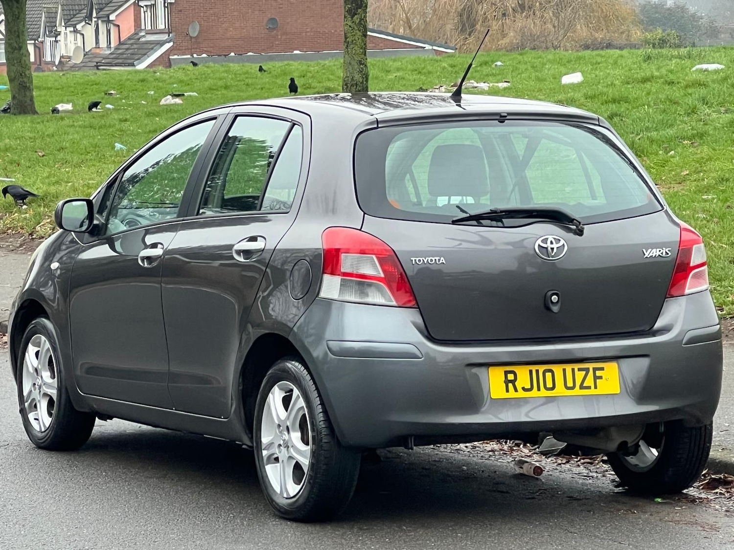 Used Toyota Yaris 2010 for sale - 77305387: Photo 8
